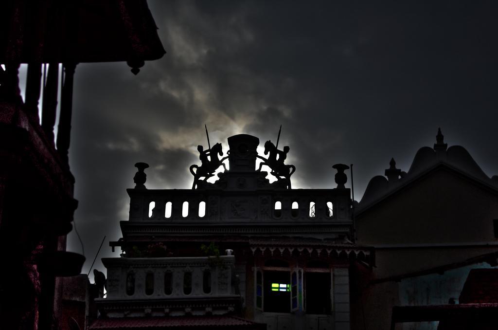 French Haveli Hotel Ahmedabad Exterior photo