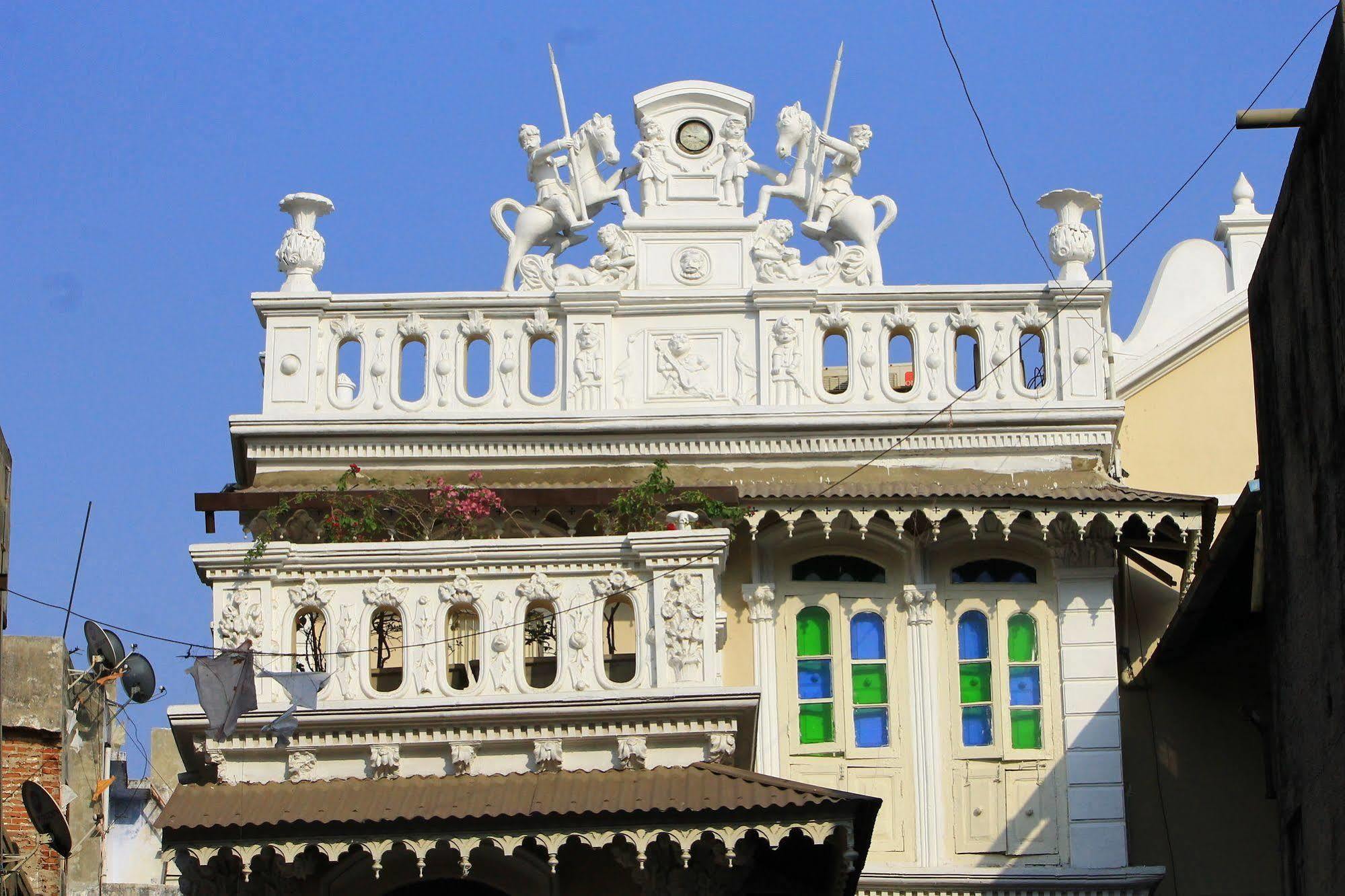 French Haveli Hotel Ahmedabad Exterior photo