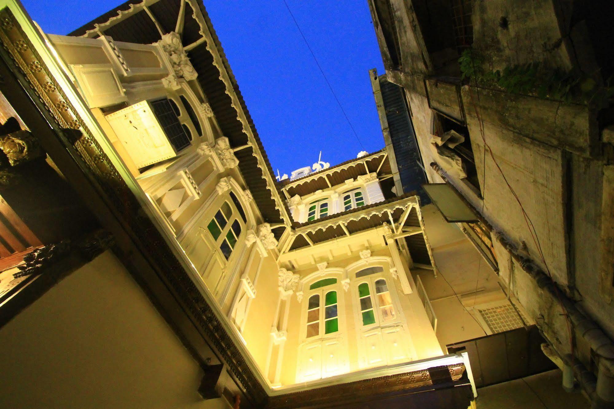 French Haveli Hotel Ahmedabad Exterior photo