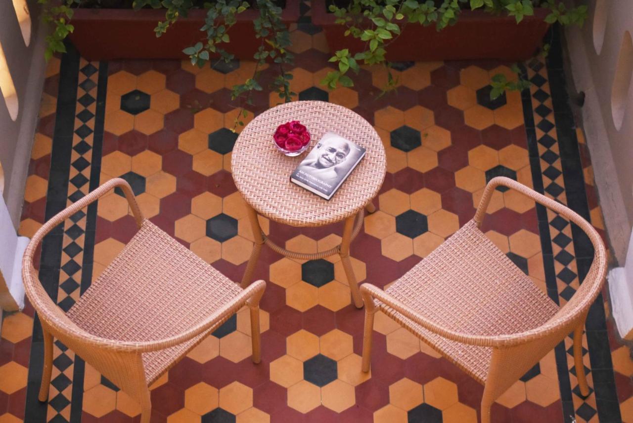 French Haveli Hotel Ahmedabad Exterior photo